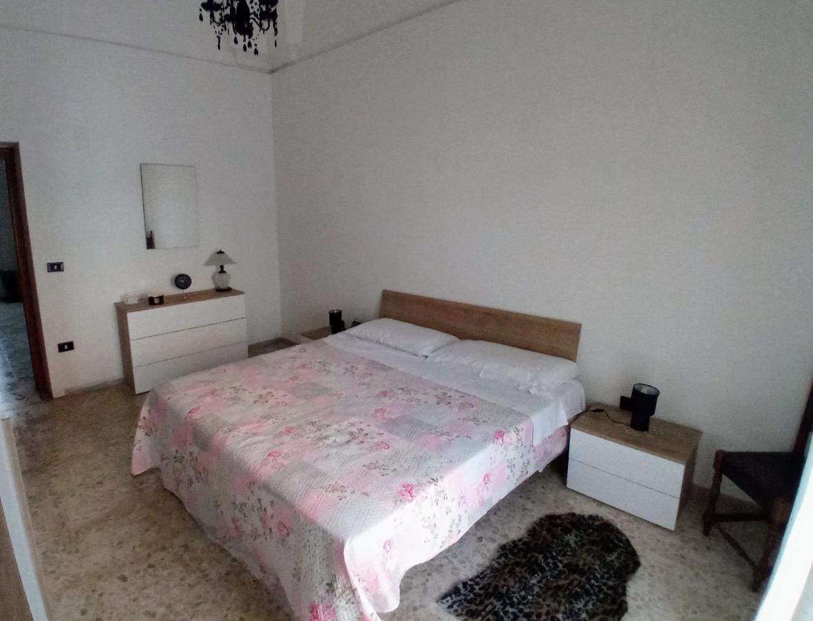 Casa Vacanza Nonna Emma Villa ลิซซาโน ภายนอก รูปภาพ