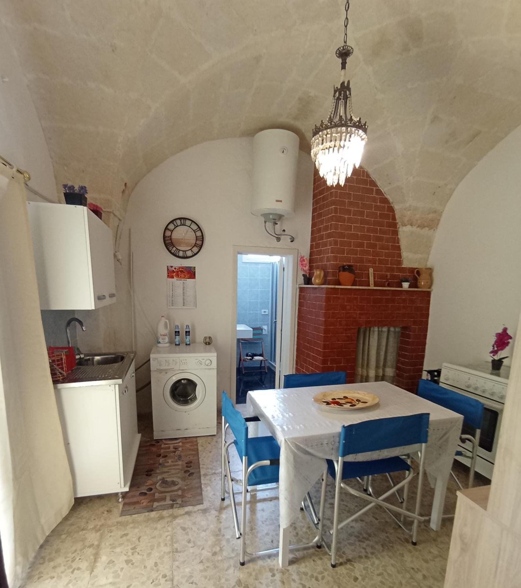 Casa Vacanza Nonna Emma Villa ลิซซาโน ภายนอก รูปภาพ